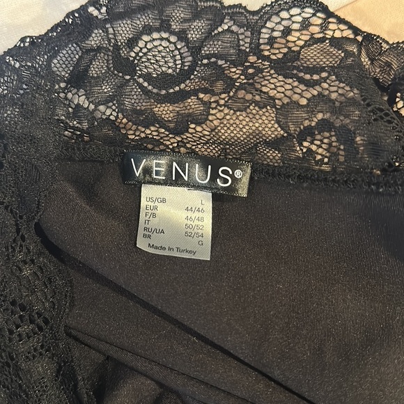 Venus long sleeve top size large women’s - Picture 5 of 6